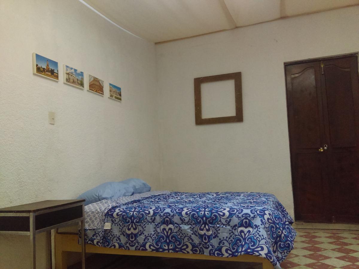 Julio House Hostel เลออน ภายนอก รูปภาพ