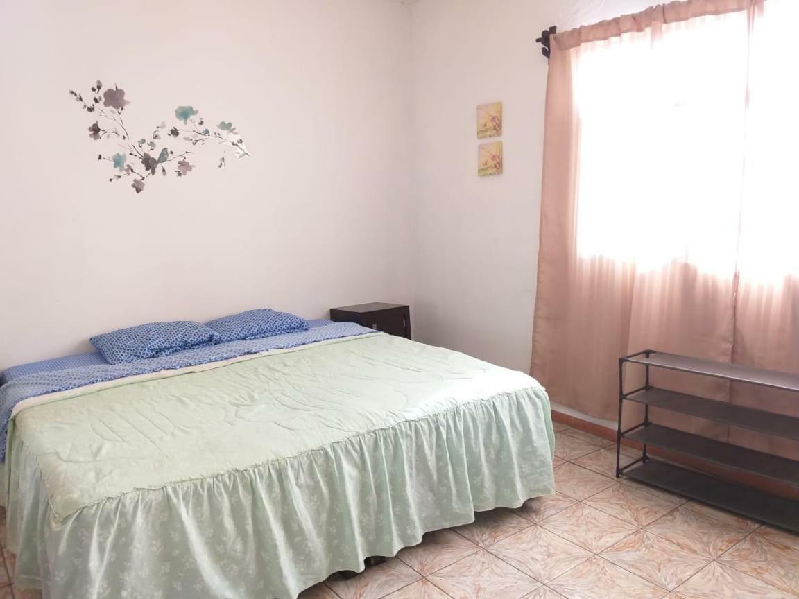 Julio House Hostel เลออน ภายนอก รูปภาพ