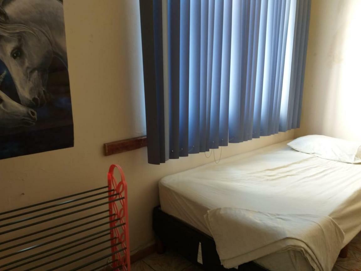 Julio House Hostel เลออน ภายนอก รูปภาพ